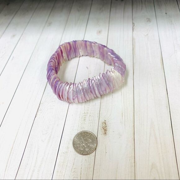 Purple Shell Stretch Bracelets - Picture 1 of 2